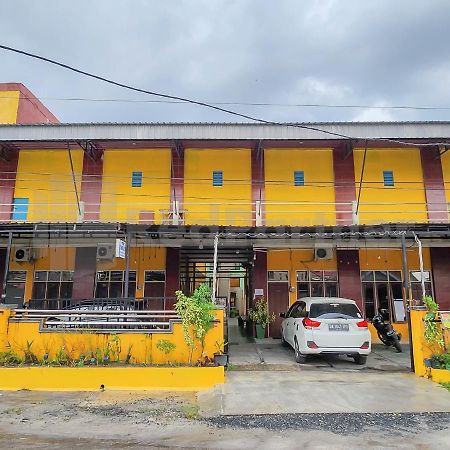 Отель Griya Tambun Raya Redpartner Tumbangrungan Экстерьер фото